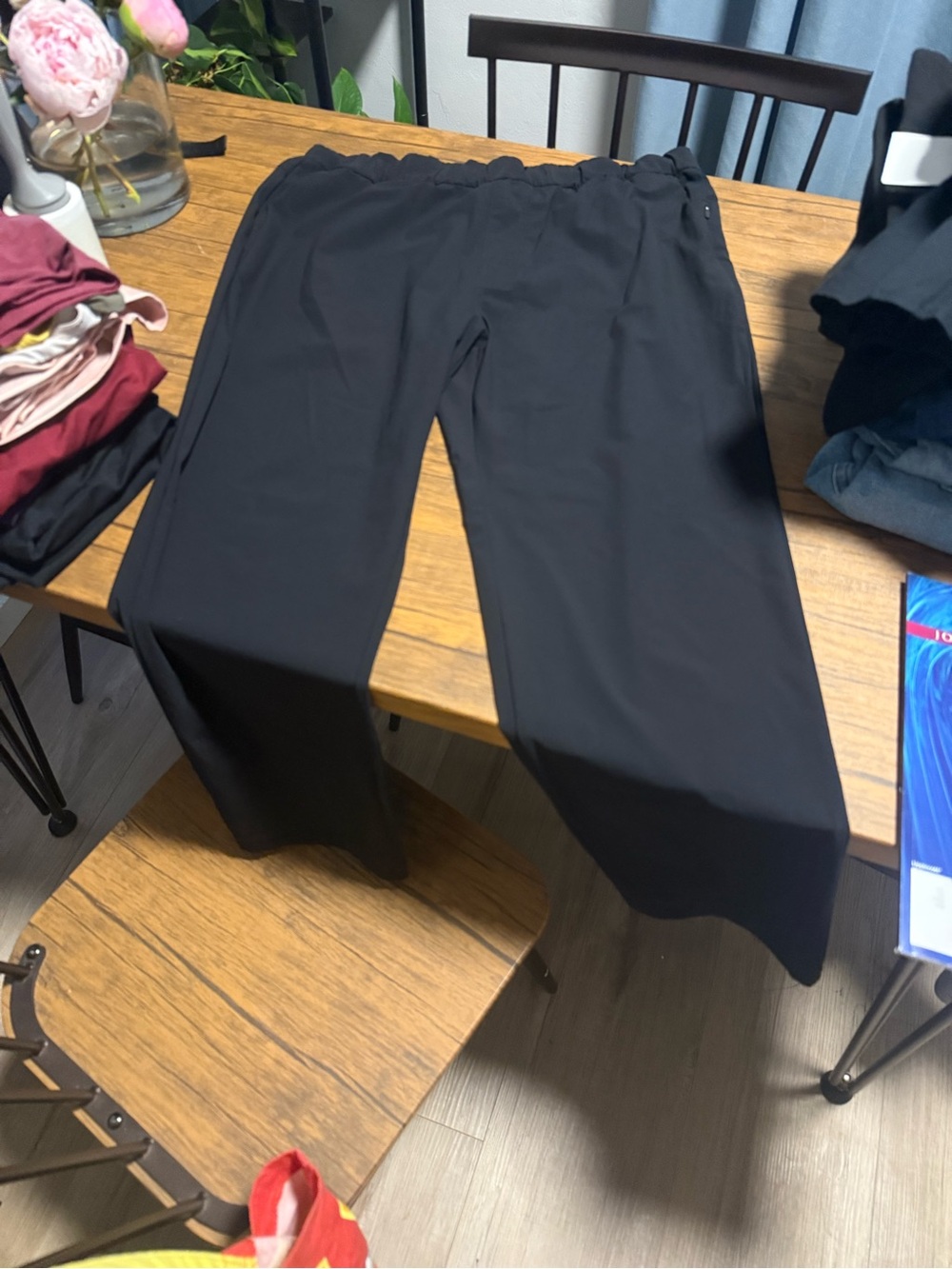 Vuori Black Wide-Leg Women's Pants